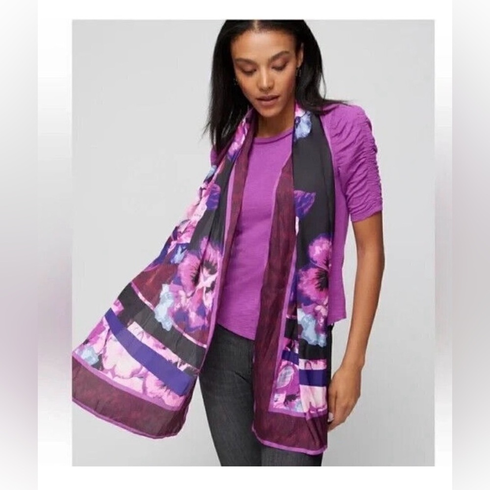 NWT WHBM Viola Oblong Scarf